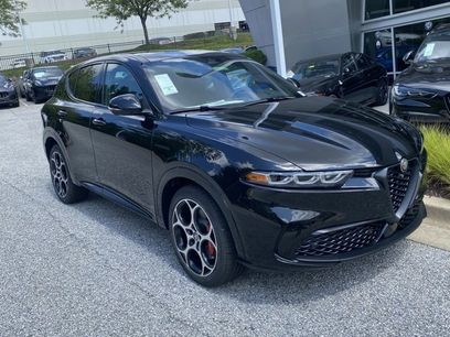 New 2025 Alfa Romeo Tonale w/ Premium Package