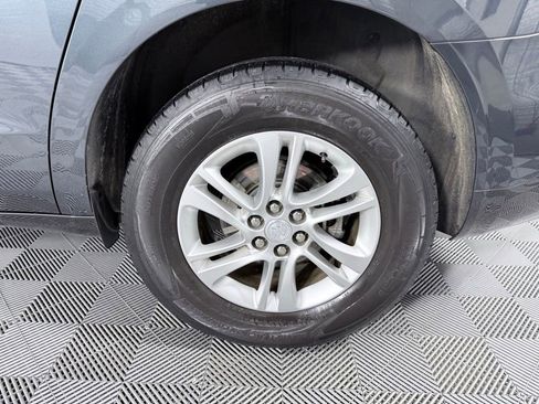 Used 2019 Buick Enclave Essence image 29