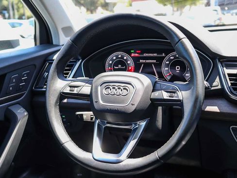 Used 2021 Audi Q5 2.0T Premium Plus w/ Premium Plus Package AWD/4WD image 16