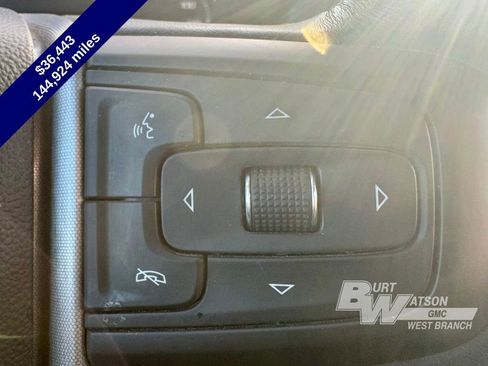 Used 2022 GMC Sierra 2500 SLE w/ SLE Value Package; image 17