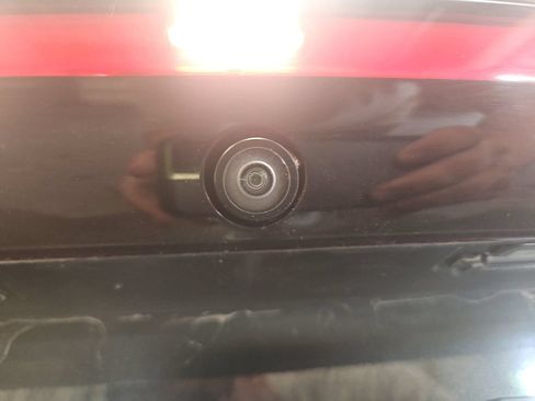 Used 2022 Chrysler Pacifica Touring-L FWD image 24