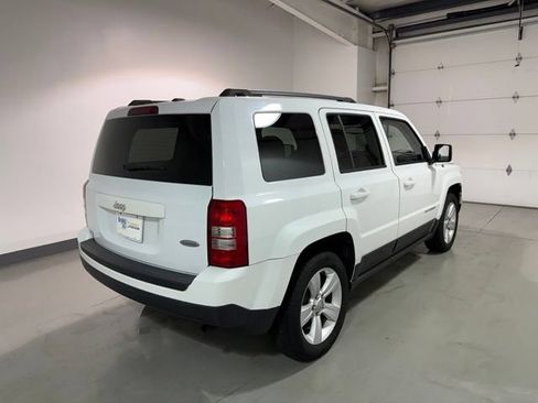 Used 2017 Jeep Patriot Latitude FWD image 7
