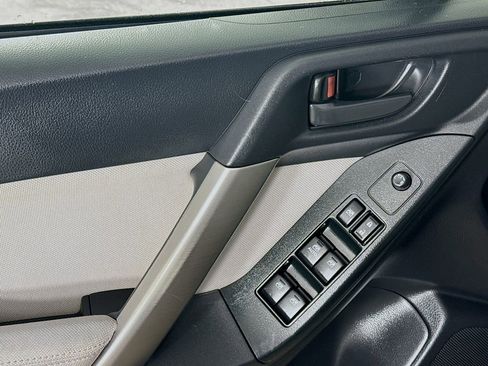 Used 2015 Subaru Forester 2.5i Premium w/ All-Weather Package image 17