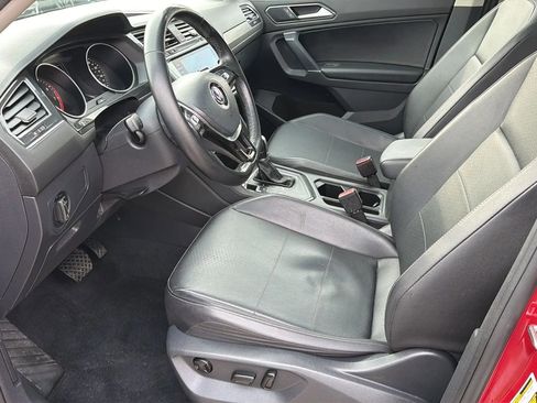 Used 2018 Volkswagen Tiguan SEL image 24