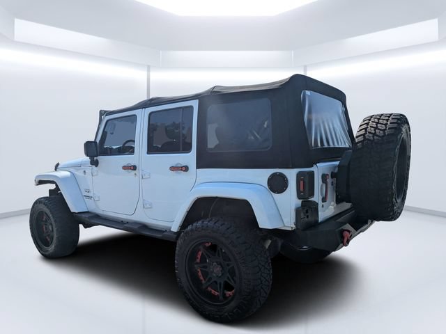 Used 2016 Jeep Wrangler Unlimited Sahara w/ Dual Top Group AWD/4WD image 37