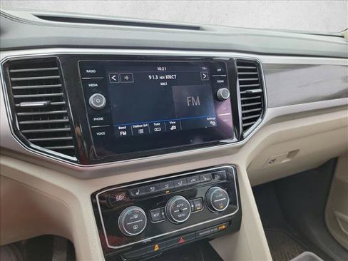 Used 2018 Volkswagen Atlas SEL FWD image 19