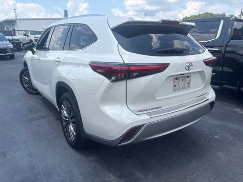Used 2020 Toyota Highlander Platinum AWD/4WD image 7