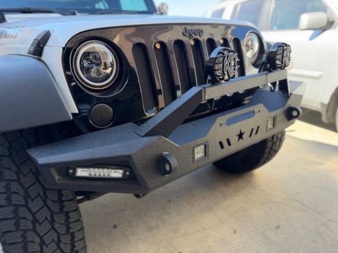 Used 2018 Jeep Wrangler Unlimited Sport AWD/4WD image 26