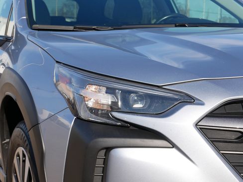 Used 2023 Subaru Outback Premium image 16