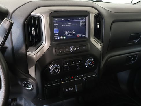 Used 2025 Chevrolet Silverado 1500 W/T RWD image 5