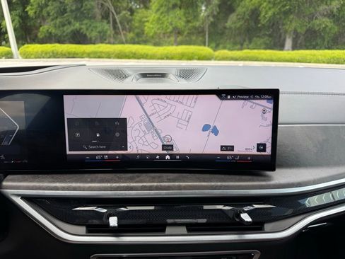 Certified 2024 BMW X7 xDrive40i image 17