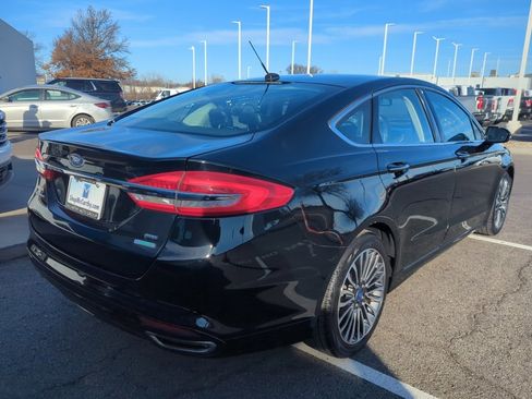 Used 2017 Ford Fusion SE image 5