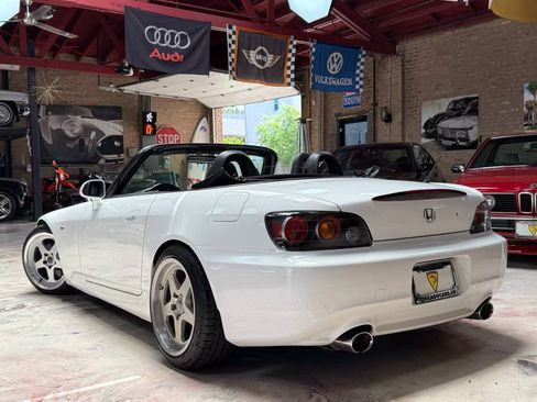 Used 2004 Honda S2000 image 14