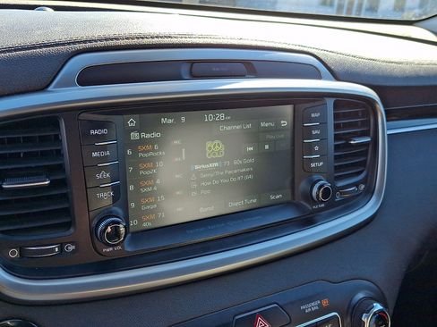 Used 2019 Kia Sorento EX w/ EX Touring Package image 17