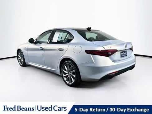Used 2023 Alfa Romeo Giulia Ti AWD/4WD image 6