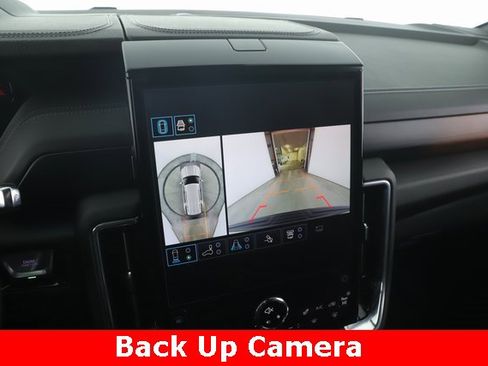 Used 2025 GMC Yukon Denali image 28