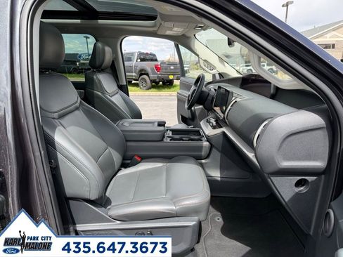 Used 2025 Ford Expedition Max Active AWD/4WD image 42