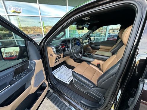 Used 2021 Ford F150 Lariat image 10