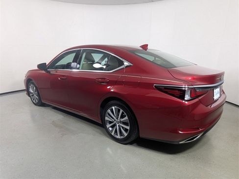 Used 2019 Lexus ES 350 image 5