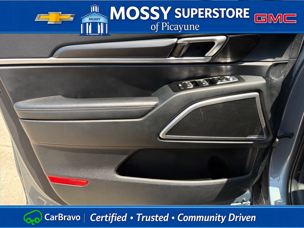 Used 2025 Kia Telluride S FWD image 12