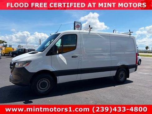 Used 2019 Mercedes-Benz Sprinter 2500 image 26