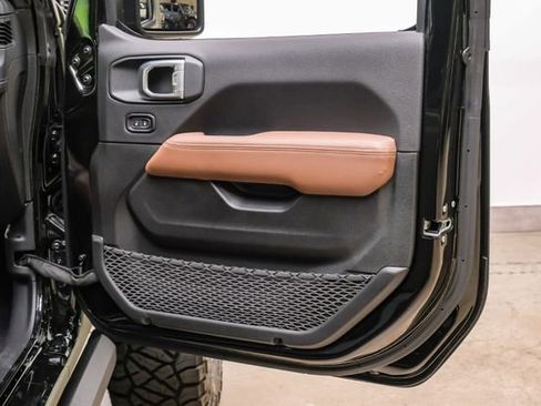 Used 2024 Jeep Wrangler Unlimited Rubicon 392 image 88