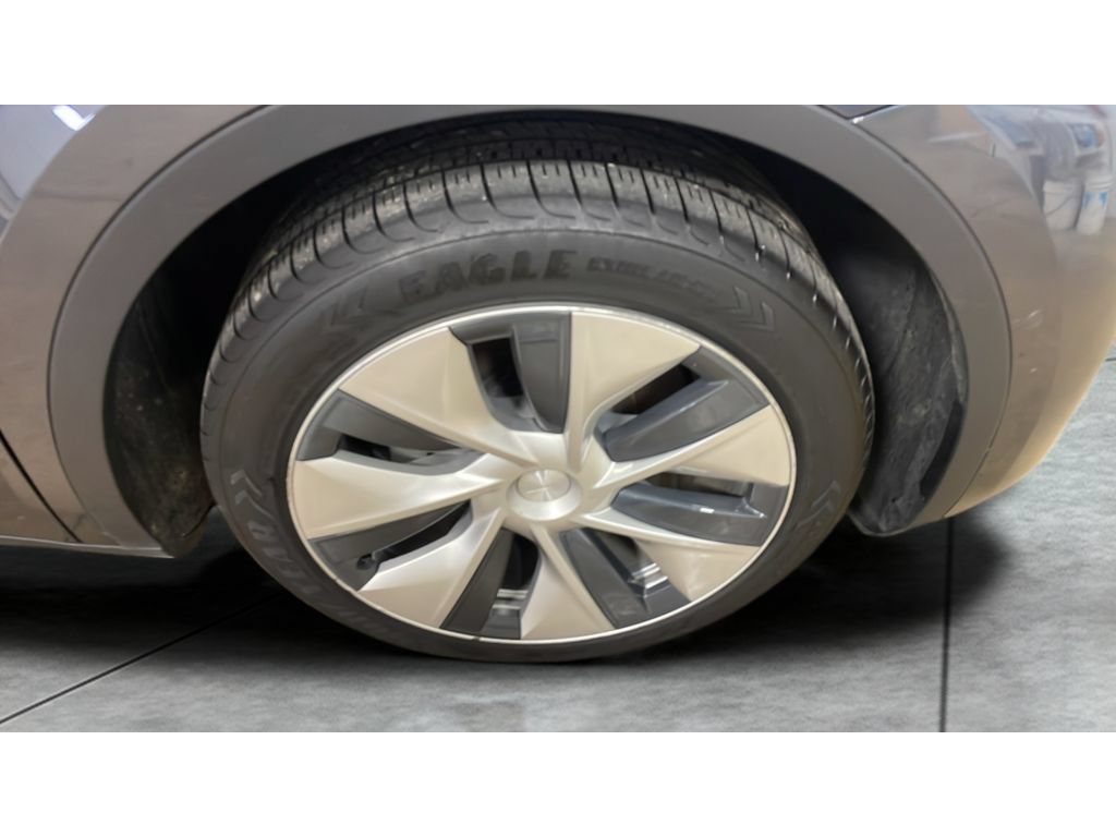 Used 2020 Tesla Model Y Long Range AWD/4WD image 20