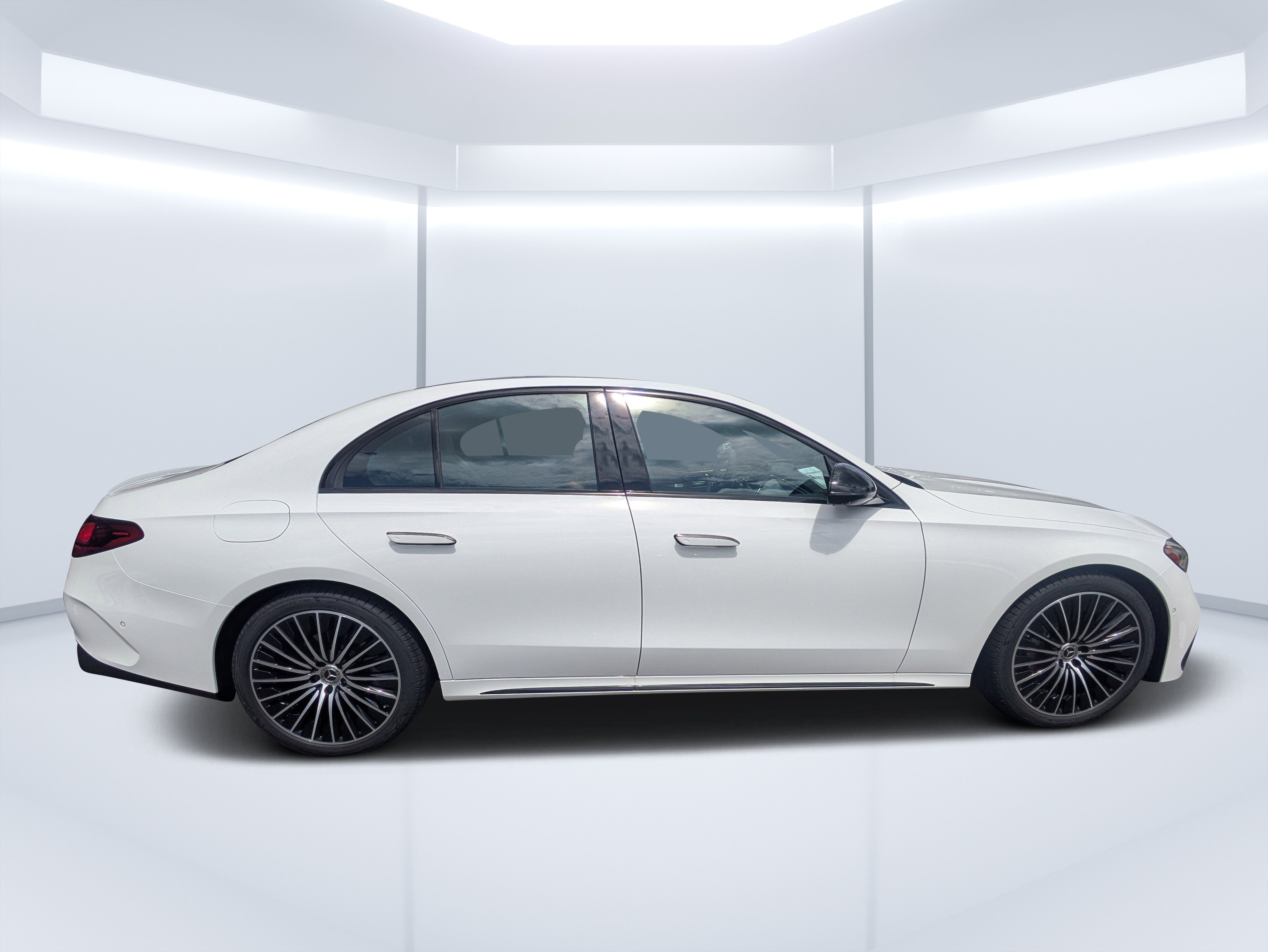 New 2027 Mercedes-Benz E 350 Sedan image 2