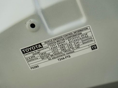 Certified 2024 Toyota Grand Highlander FWD image 32