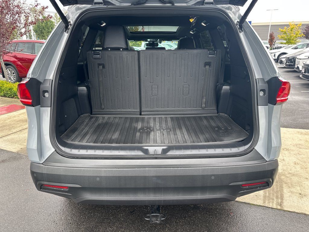 Certified 2025 Toyota Grand Highlander AWD Hybrid image 28