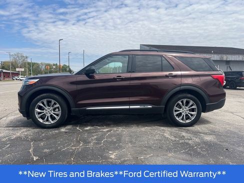 Used 2020 Ford Explorer XLT w/ Equipment Group 202A AWD/4WD image 2