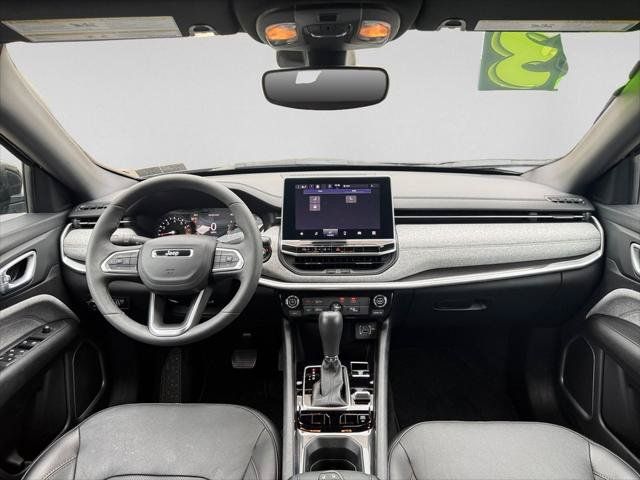 Certified 2023 Jeep Compass Latitude AWD/4WD image 11