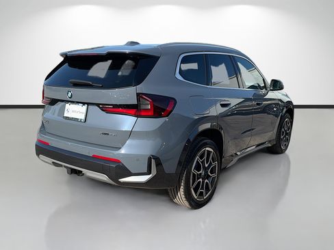 New 2026 BMW X1 xDrive28i w/ Technology Package AWD/4WD image 3