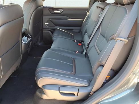 New 2026 Nissan Armada SL image 12