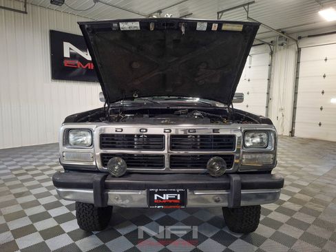 Used 1993 Dodge D/W Truck 250 AWD/4WD image 57