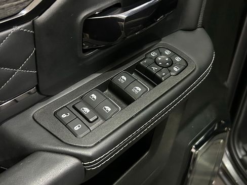 Used 2025 RAM 3500 Limited image 17