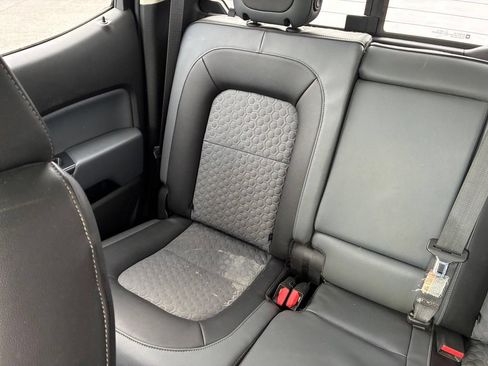 Used 2017 Chevrolet Colorado Z71 AWD/4WD image 13