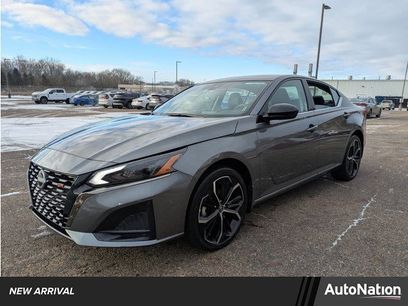 Used 2025 Nissan Altima 2.5 SR