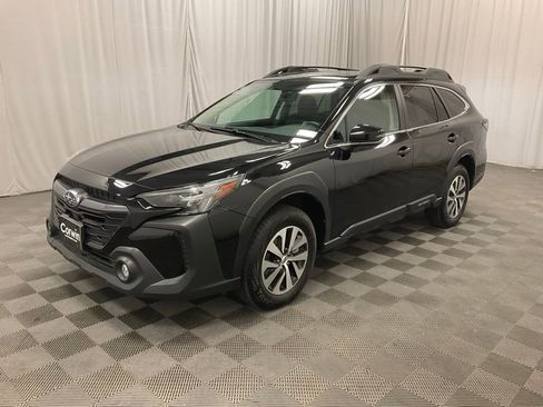 Used 2025 Subaru Outback Premium w/ Popular Package #1A image 4