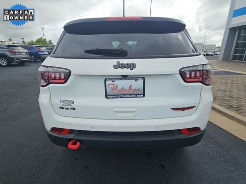 Used 2024 Jeep Compass Trailhawk image 6