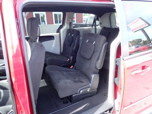 Used 2014 Dodge Grand Caravan SE FWD image 8