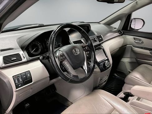 Used 2016 Honda Odyssey EX-L image 17