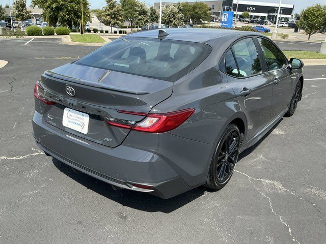 Used 2025 Toyota Camry SE FWD image 3