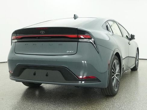 New 2026 Toyota Prius XLE FWD image 24