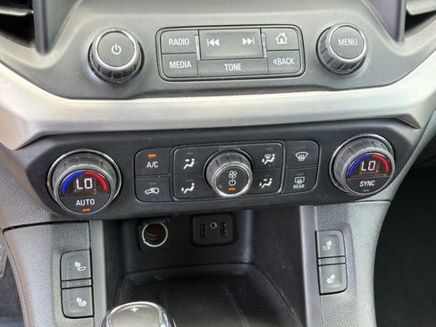 Used 2019 GMC Acadia SLT AWD/4WD image 30