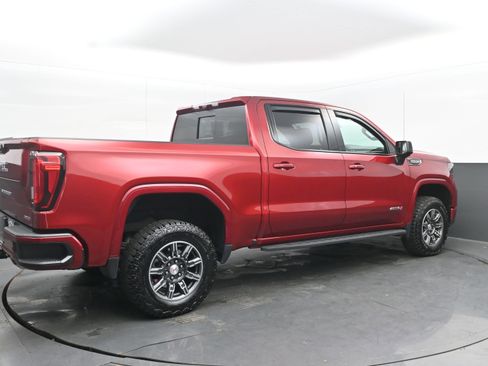Used 2024 GMC Sierra 1500 AT4 w/ Technology Package image 9