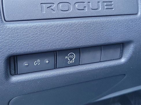 Certified 2023 Nissan Rogue S image 13