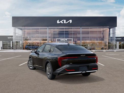 New 2026 Kia K4 FWD image 4