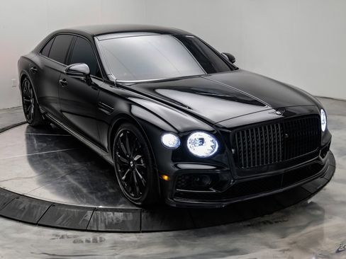 Used 2022 Bentley Flying Spur V8 AWD/4WD image 25