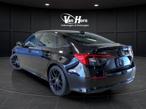 Used 2023 Honda Civic Sport image 5